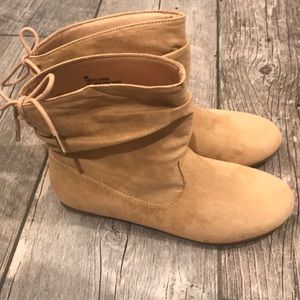 BRAND NEW! Slouchy tan flat booties.